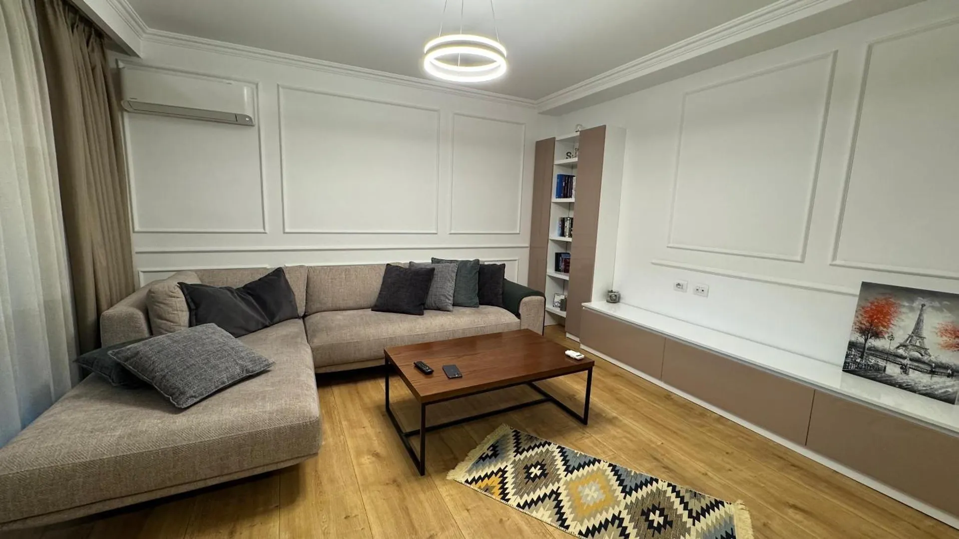 Bnb Tirana Luxurious Apartment