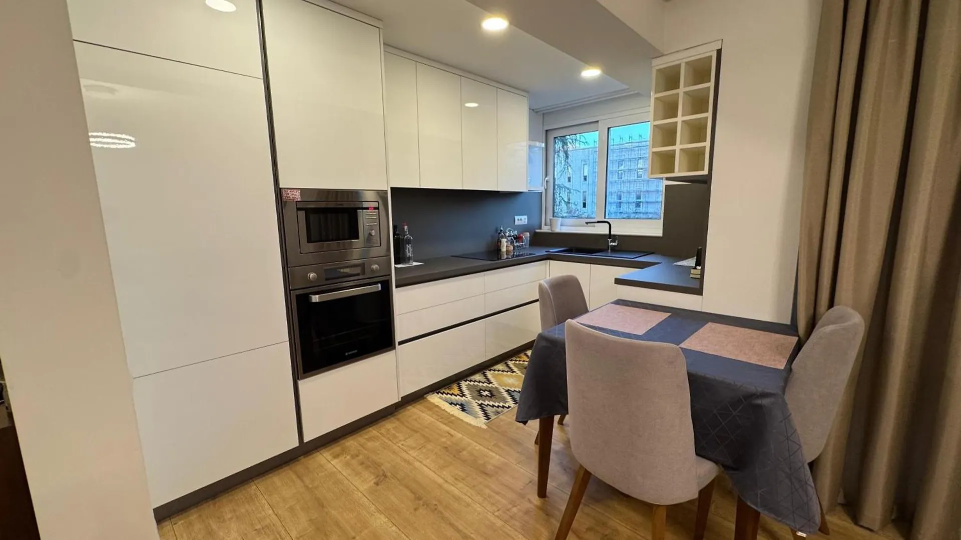 Bnb Tirana Luxurious Apartment Albania